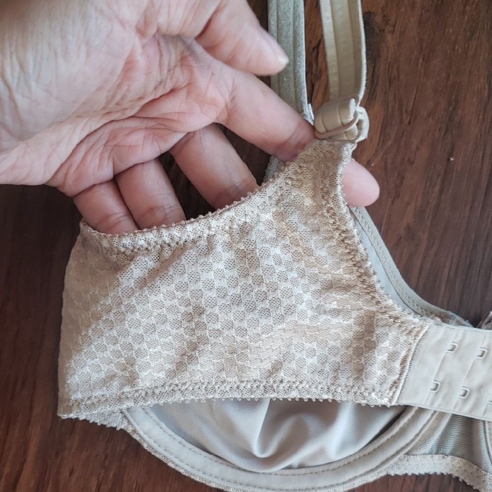 Chantelle Beige Nude Lace Bra Size 34DD Chic Feminine - Picture 5 of 6